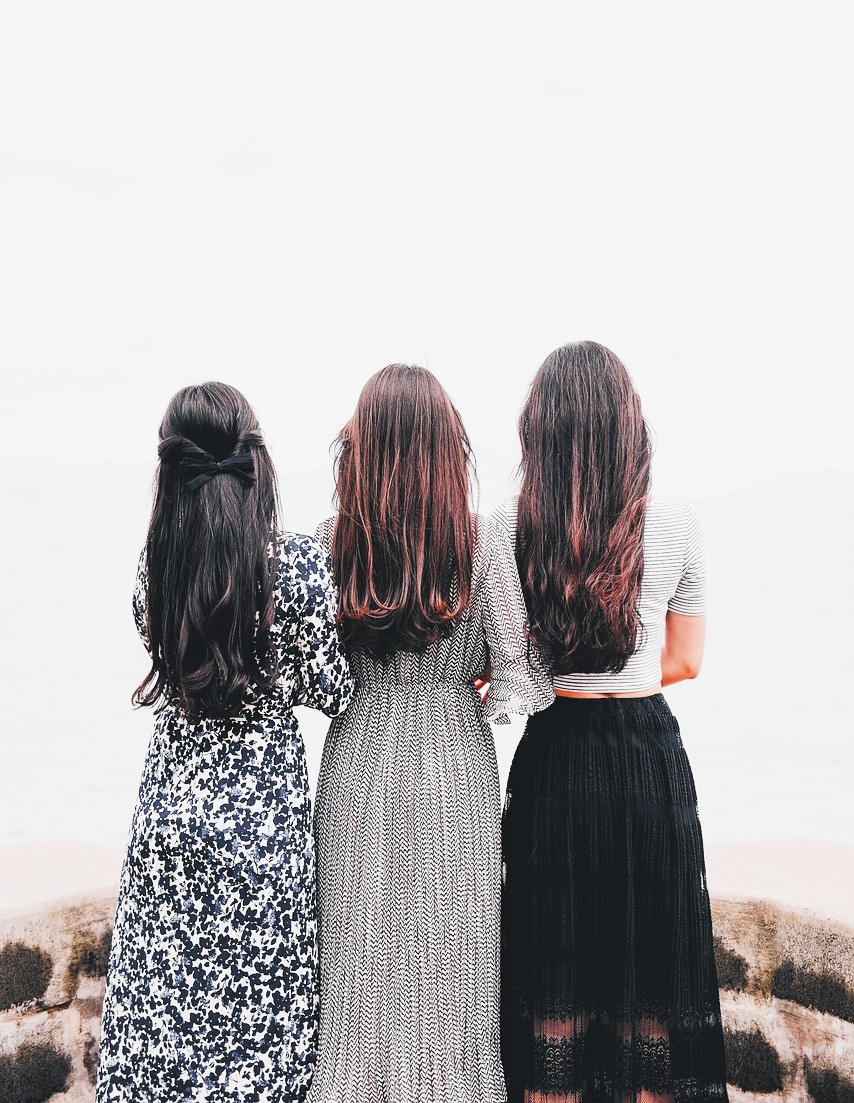 A las mujeres visibles, invisibles y a las que sueñan con serlo